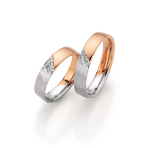 Fischer Trauringe Design Trauringe Begegnung 38-07821-045 bei Juwelier am Schloss in Schwetzingen Baden-Württemberg