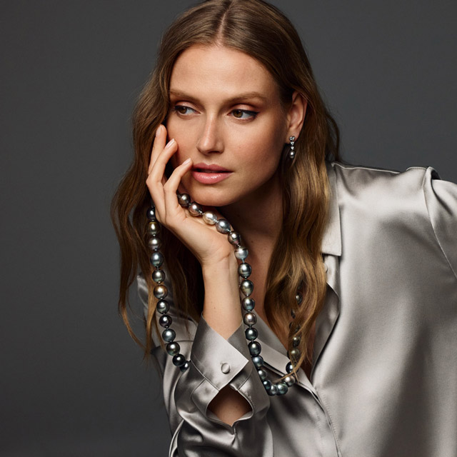 Alle_Schmuckstuecke_Am_Schloss_Goldschmiede